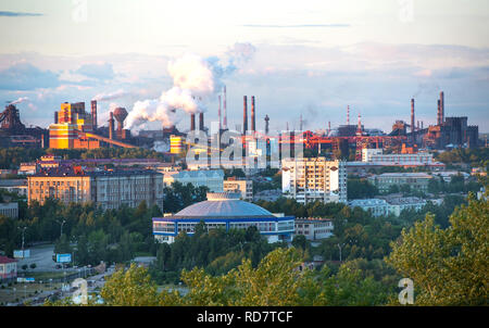 Russland, Nishnij Tagil - JUNI 2015: Blick auf die Stadt Stockfoto