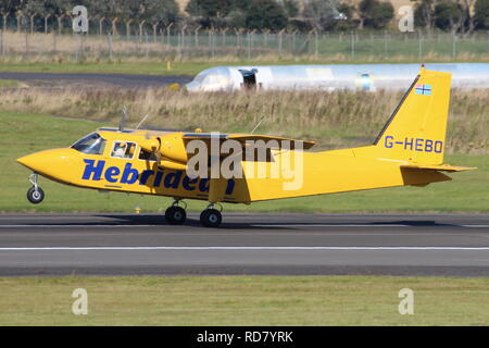 G-HEBO, eine Britten-Norman BN-2B Islander betrieben von der Hebriden, Dienstleistungen, Durchführung Rundflüge am Flughafen Prestwick, Ayrshire. Stockfoto