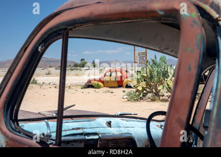 Verlassenes Auto in Solitaire, Khomas Region, Namibia, Afrika Stockfoto