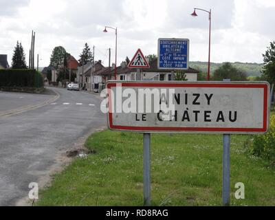 Anizy-le-Château (Aisne) Stadt unterzeichnen. Stockfoto