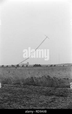 Antennemast Lange Gerrit van het Radio Kootwijk neergehaald neerhalen van d, Bestanddeelnr 930-7374. Stockfoto