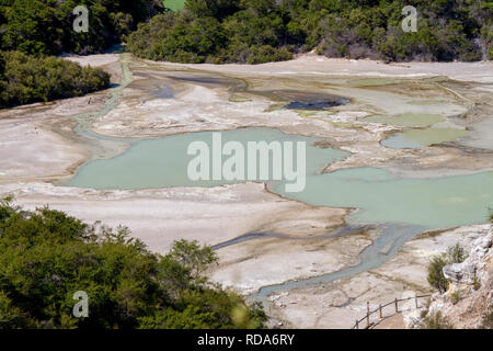 Schwefel Seen bei Waiotapu in Rotorua, Neuseeland Stockfoto