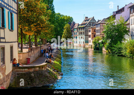 Straßburg, Frankreich - September 09, 2018: Blick auf das Viertel La Petite France mit nicht identifizierten Personen. Im Mittelalter war das Haus für Gerber Stockfoto