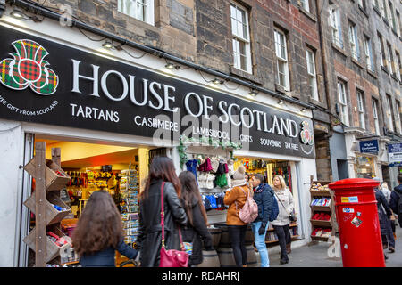 Haus von Schottland Store auf der Royal Mile in Edinburgh City Centre Verkauf tartans, schottische Geschenke und Schals, Edinburgh, Großbritannien Stockfoto