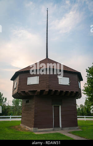 Historische Blockhaus in Erie, PA durch den See. Stockfoto