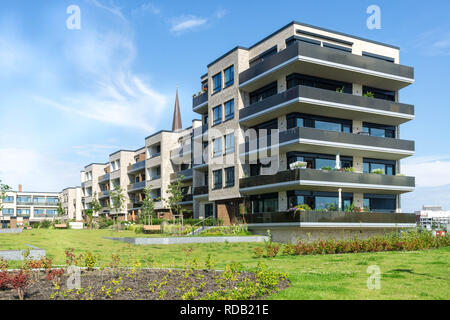 Modernes Haus in der Stadt Rostock Stockfoto