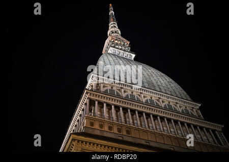 TURIN, Italien - 24 AUGUST, 2018: Blick auf die Mole Antonelliana, Meilenstein in Turin, Italien. Stockfoto