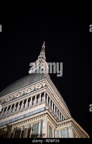 TURIN, Italien - 24 AUGUST, 2018: Blick auf die Mole Antonelliana, Meilenstein in Turin, Italien. Stockfoto