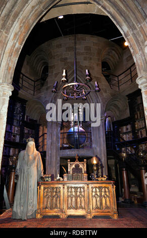 Blick auf das Büro des Direktors in Hogwarts, Teil der Warner Brothers Studio Tour Leavesdon Stockfoto