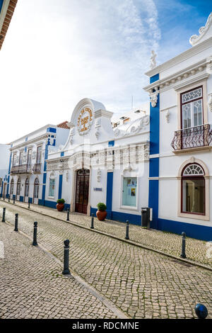 Kulturzentrum Jaime Lobo e Silva, Ericeira Stadtzentrum. Ericeira ist eine Gemeinde und Seebad/Fischerdorf an der Westküste von Por Stockfoto