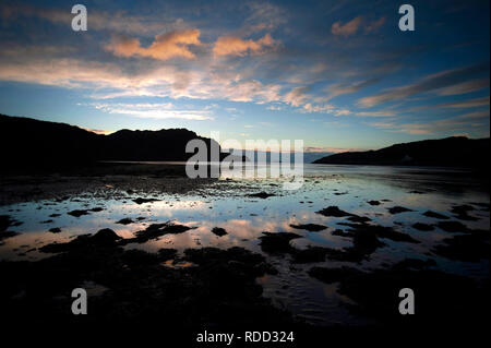 Sonne über Loch Kirkaig - Inverkirkaig Stockfoto