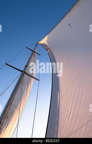 Segel von einem Segelboot Stockfoto