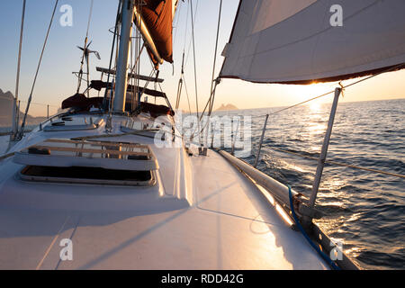 Segeln Boot aus der Stadt Rio de Janeiro, Brazi Stockfoto