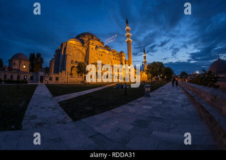 Süleymaniye mosqe während der blauen Stunde. Stockfoto