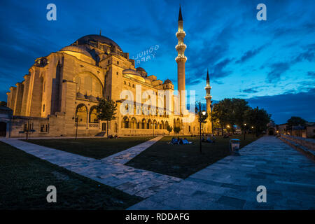 Süleymaniye mosqe während der blauen Stunde. Stockfoto