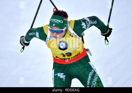 Ruhpolding, Deutschland. 17 Jan, 2019. Dorothea Wierer (ITA), Aktion, single Bild, Single Cut Motiv, halb Bild, halb Abbildung. 7,5Km Sprint der Frauen, meine Damen am 17.01.2019. IBU Biathlon WM 2019 in Ruhpolding, Saison 2018/19 | Verwendung der weltweiten Kredit: dpa/Alamy leben Nachrichten Stockfoto