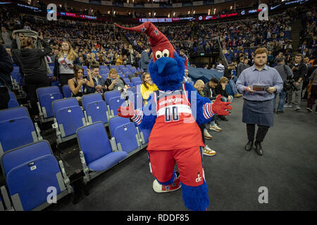 London, Großbritannien. 17. Jan 2019. Washington Wizards Maskottchen in der O2 Arena, Uk, endgültige Bewertung: Zauberer 101 Knicks 100. Credit: Jason Richardson/Alamy leben Nachrichten Stockfoto