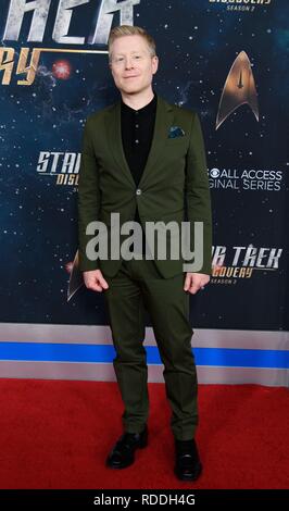 New York, NY, USA. 17 Jan, 2019. Anthony Rapp in der Ankunftshalle für STAR TREK: DISCOVERY Offizielle Saison 2 Premiere Screening, Conrad New York, New York, NY 17. Januar 2019. Credit: RCF/Everett Collection/Alamy leben Nachrichten Stockfoto