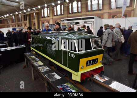 Alexandra Palace, London, Großbritannien. 18. Januar 2019. Die Londoner Modell Engineering Ausstellung erfolgt über das Wochenende im Alexandra Palace in London, die "das gesamte Spektrum der Modellierung von traditionellen Model Engineering, Dampflokomotiven und Zugmaschinen'. Quelle: Matthew Chattle/Alamy leben Nachrichten Stockfoto