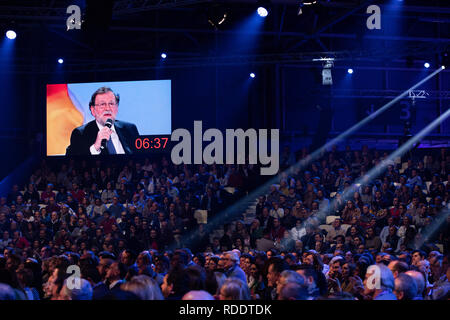 Madrid, Spanien. 18. Jan 2019. Mariano Rajoy sprechen in der Veranstaltung. Die PP feiert National Convention die wichtigsten Linien ihrer Wahlprogramme für die drei Wahlen für Mai 26 geplant sind der Schlüssel zu schaffen und die Führung der beliebten Präsidenten, Manometer, Pablo Casado. Credit: Jesús Hellin/Alamy leben Nachrichten Stockfoto