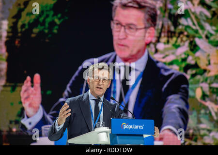 Madrid, Spanien. 18. Jan 2019. Alberto Núñez Feijóo, Präsident der Gemeinschaft Galicien. Die PP feiert National Convention die wichtigsten Linien ihrer Wahlprogramme für die drei Wahlen für Mai 26 geplant sind der Schlüssel zu schaffen und die Führung der beliebten Präsidenten, Manometer, Pablo Casado. Credit: Jesús Hellin/Alamy leben Nachrichten Stockfoto