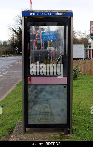 British Telecom Telefonzelle im Bahnhof Brighton. England, Großbritannien Stockfoto