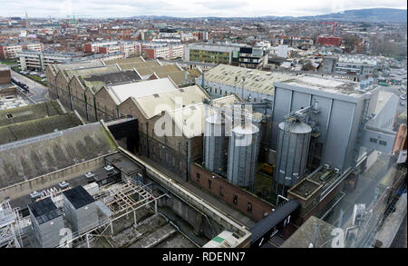 St. James Gate Brauerei Blick von der Gravity Bar im Guinness Storehouse Brauerei in Dublin, Irland, 15. Jan 2019. Stockfoto