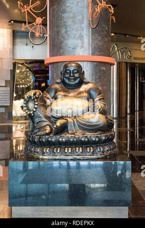 Lachender Buddha Statue im Aria Hotel und Casino in Las Vegas, Nevada, USA Stockfoto