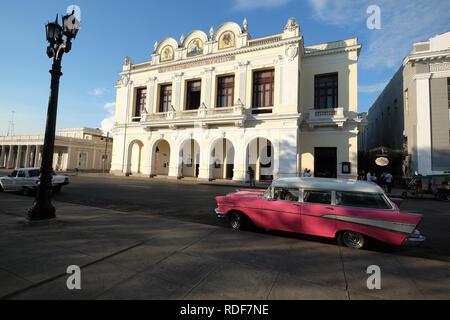 Teatro Tomas Terry in der Nähe von Parque José Martí, Cienfuegos, Kuba, Karibik, Amerika Stockfoto