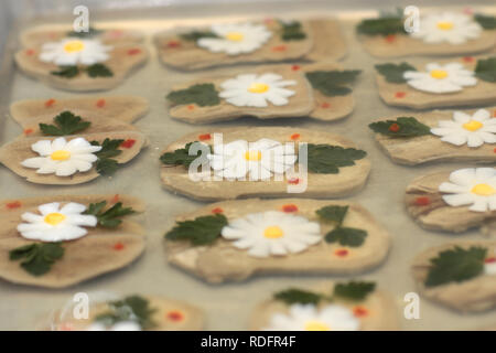Dekoration für Fischgerichte auf den Tisch des Chefkochs Stockfoto