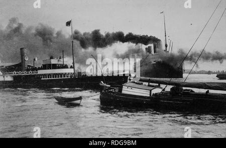 Dampfgarer Deutschland verlassen den Hafen, Hamburg, historisches Foto von um 1899 Stockfoto