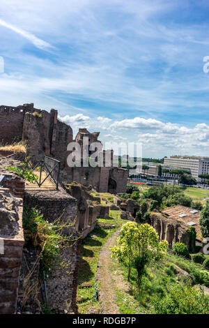 Die antiken Ruinen von Circus Maximus im Tal zwischen den Aventin und Palatin Hügel, Forum Romanum in Rom Stockfoto