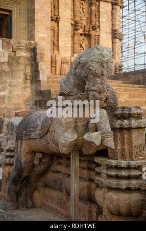 Einer der Wagen ziehen Pferde bei Konark. Es gibt sieben insgesamt. Stockfoto