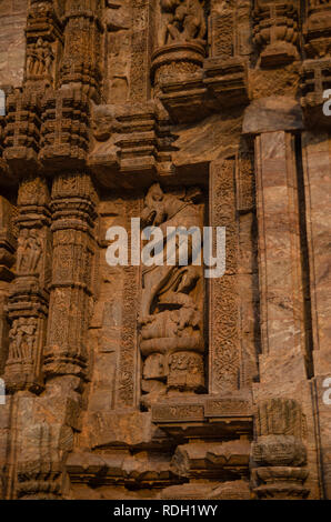 Vyala Figur Elefant-auf den wichtigsten Tempel in der Nähe der Eingangstür. Konark Sun Temple, Orissa, Indien. Stockfoto