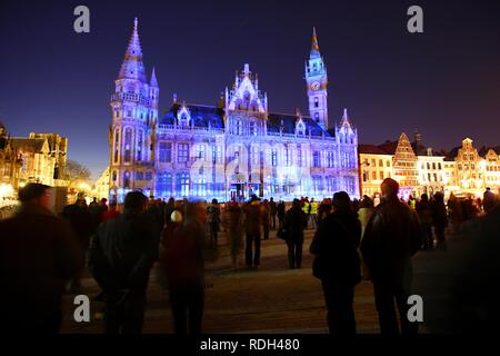 Verschieben von Projektionen auf die Post Plaza am Korenmarkt, Lights Festival, Gent, Ostflandern, Belgien, Europa Stockfoto