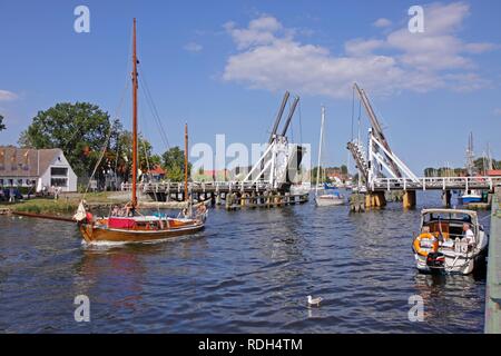 Balance Brücke in Wieck, Greifswald, Ostseeküste, Mecklenburg-Vorpommern Stockfoto