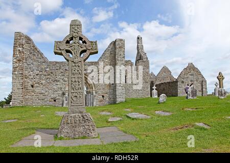 Klosterruine, Clonmacnoise, County Offaly, Irland, Europa Stockfoto