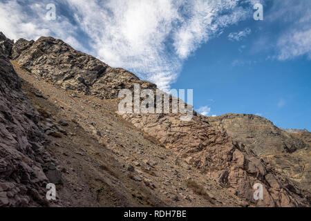 Rock Landschaft bei Quebrada El Jao Damm am Cajon del Maipo, Chile Stockfoto