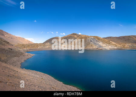 Quebrada El Jao Damm am Cajon del Maipo, Chile Stockfoto