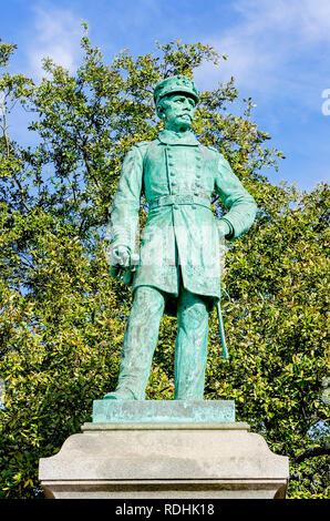 Ein lebensgrosses Konföderierten Monument von Admiral Raphael Semmes steht auf Regierung Straße, 31.12.23, 2018 in Mobile, Alabama. Stockfoto