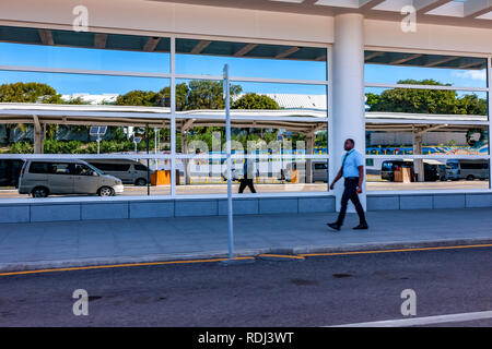 VC Bird International Airport, Pavillon Dr, Osbourn, Antigua. Stockfoto