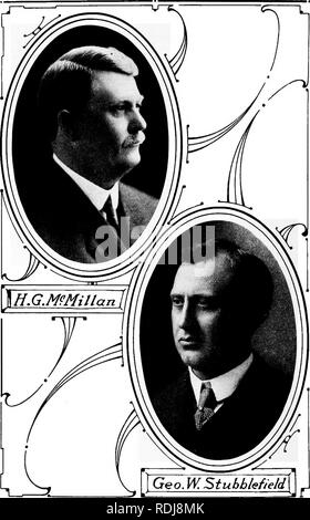 . Eine Geschichte der Percheron Pferd: mit bisher unveröffentlichten Daten über den Ursprung und die Entwicklung der modernen Art der schweren Zug, von authentischen Dokumenten, Aufzeichnungen und Manuskripte in den nationalen Archiven der französischen Regierung ausgearbeiteten, zusammen mit einer detaillierten Beschreibung der Einführung und Verbreitung der Rasse in den Vereinigten Staaten, auf die sich ein Symposium reflektiert die Ansichten der führenden zeitgenössischen Importeure und Züchter berühren die Auswahl, Fütterung und allgemeine Verwaltung der Hengste, Zuchtstuten und Fohlen angehängt wird. Percheron Pferd. . Bitte beachten Sie, dass die Stockfoto