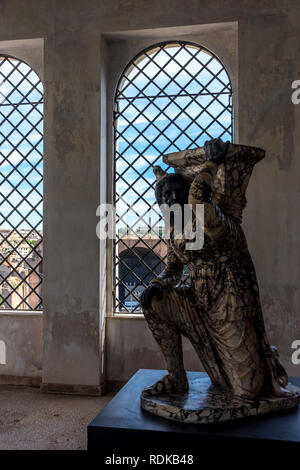 Rom, Italien, 24. Juni 2018: Die antiken Ruinen des Forum Romanum, Palatin in Rom Stockfoto