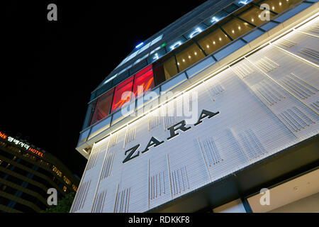 SEOUL, Südkorea - ca. Mai 2017: Zara stpre in Seoul. Stockfoto