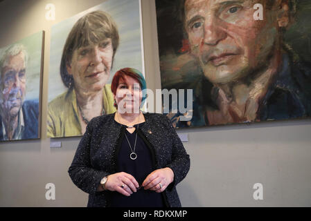 Karan O'Loughlin, der Irischen Equity Union, an einem Seminar Adressierung Brexit Herausforderungen an die Medien Kunst & Unterhaltung Industrie in Irland und dem Vereinigten Königreich am Lyric Theatre, Belfast. Stockfoto