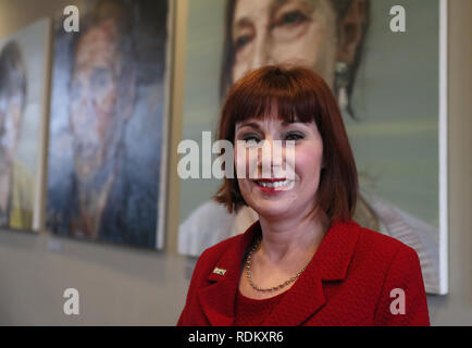 Josefa Madigan, Minister für Kultur in der Republik Irland, an einem Seminar Adressierung Brexit Herausforderungen an die Medien Kunst & Unterhaltung Industrie in Irland und dem Vereinigten Königreich am Lyric Theatre, Belfast. Stockfoto