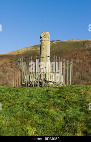 Elisegs Säule a 9. Jahrhundert Stein Denkmal von Fürst Cyngen ap Cadell von Powys in der Nähe von Valle Crucis Abbey Llangollen Wales Stockfoto