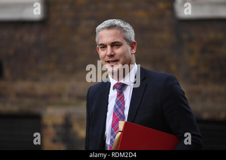 Brexit Staatssekretär Stephen Barclay in Downing Street, London, als der Premierminister weiterhin mit den Diskussionen der Brexit Prozess vorwärts zu bewegen. Stockfoto