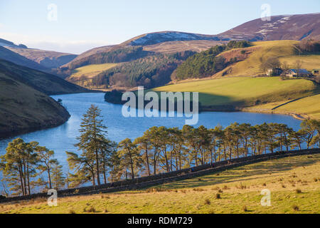 Glencorse Reservoir in den Pentland Hills in der Nähe von Edimburgh Stockfoto