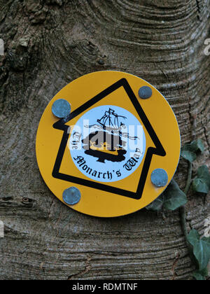 Für Waymarker des Monarchen Weise nationale Ferngespräche Fußweg, Staffordshire, England, UK Stockfoto